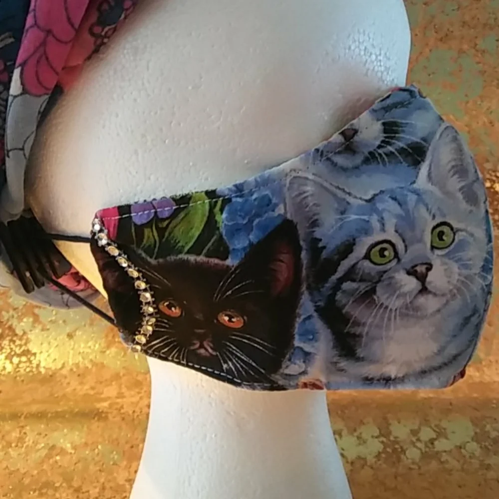 WOMEN’S “PURRRFECTLY ADORABLE” KITTEN COTTON MASK
